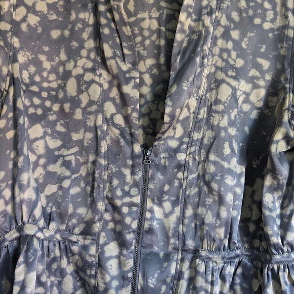 Club Monaco Silk Jacket - Picture 4 of 6